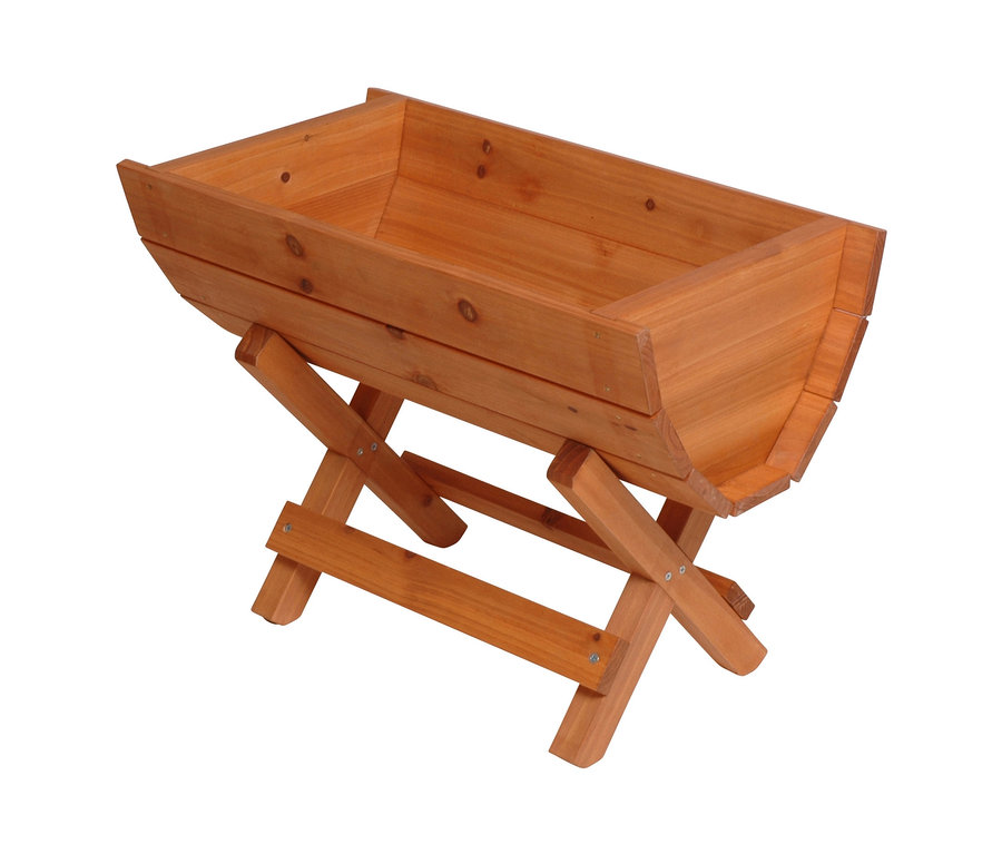 Hölzernes Blumenfass auf einem Holzständer.