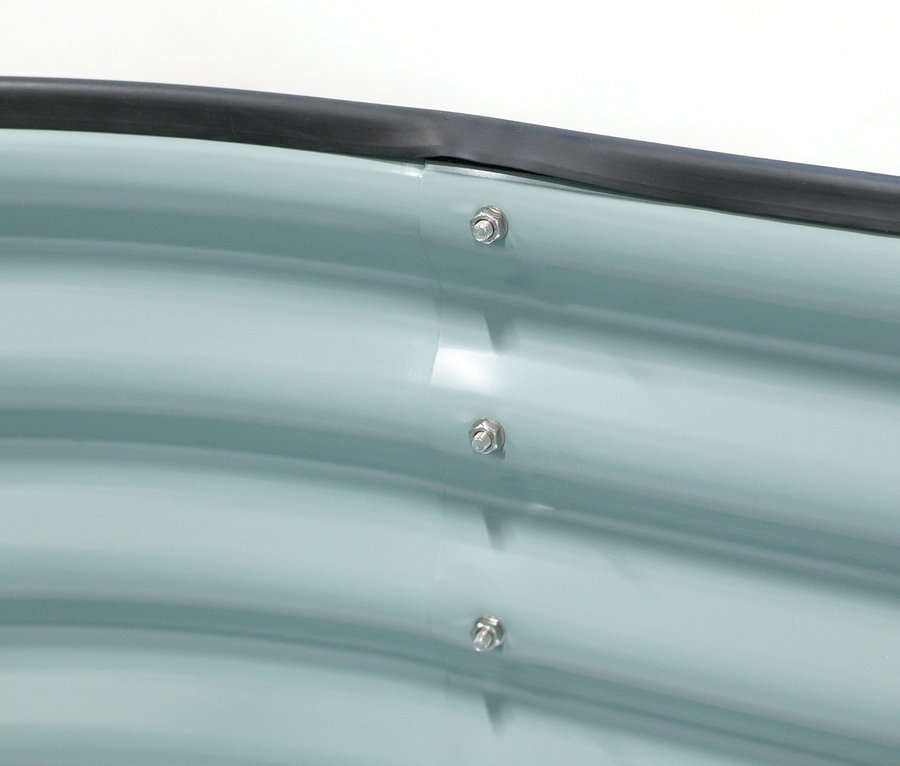 Detailansicht eines ovalen Hochbeets mit einer Breite von ca. 160 cm.