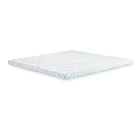Ein TEMPUR Pro® Plus SmartCool™ Topper auf einem weißen Hintergrund.