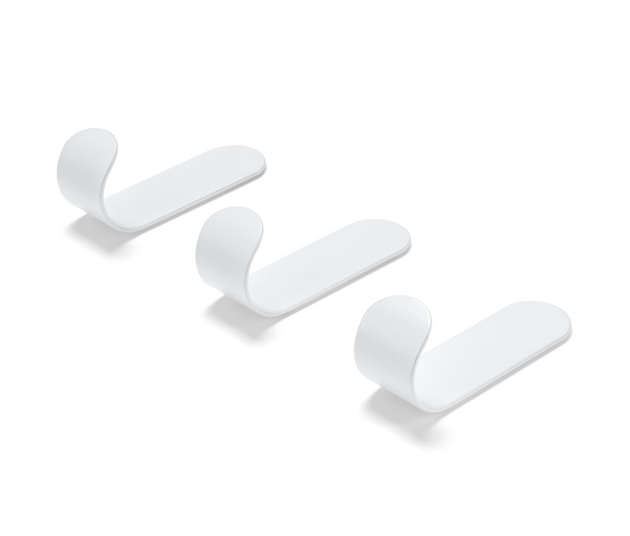 Drei selbstklebende Haken.