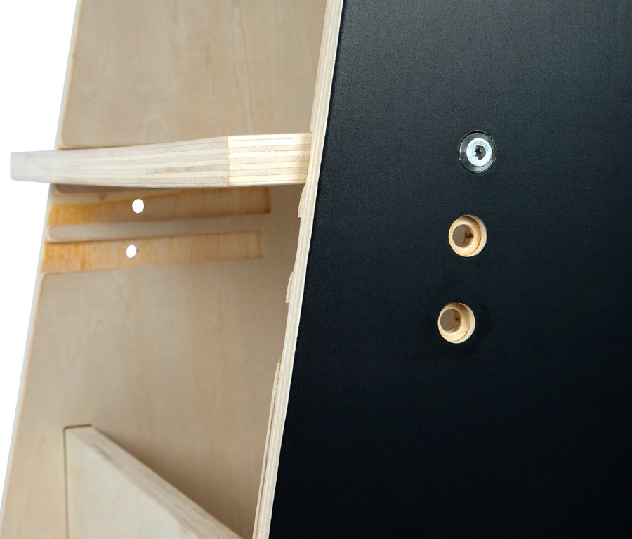 Detailaufnahme des small foot Lernturms Pinguin »Wildlife«.