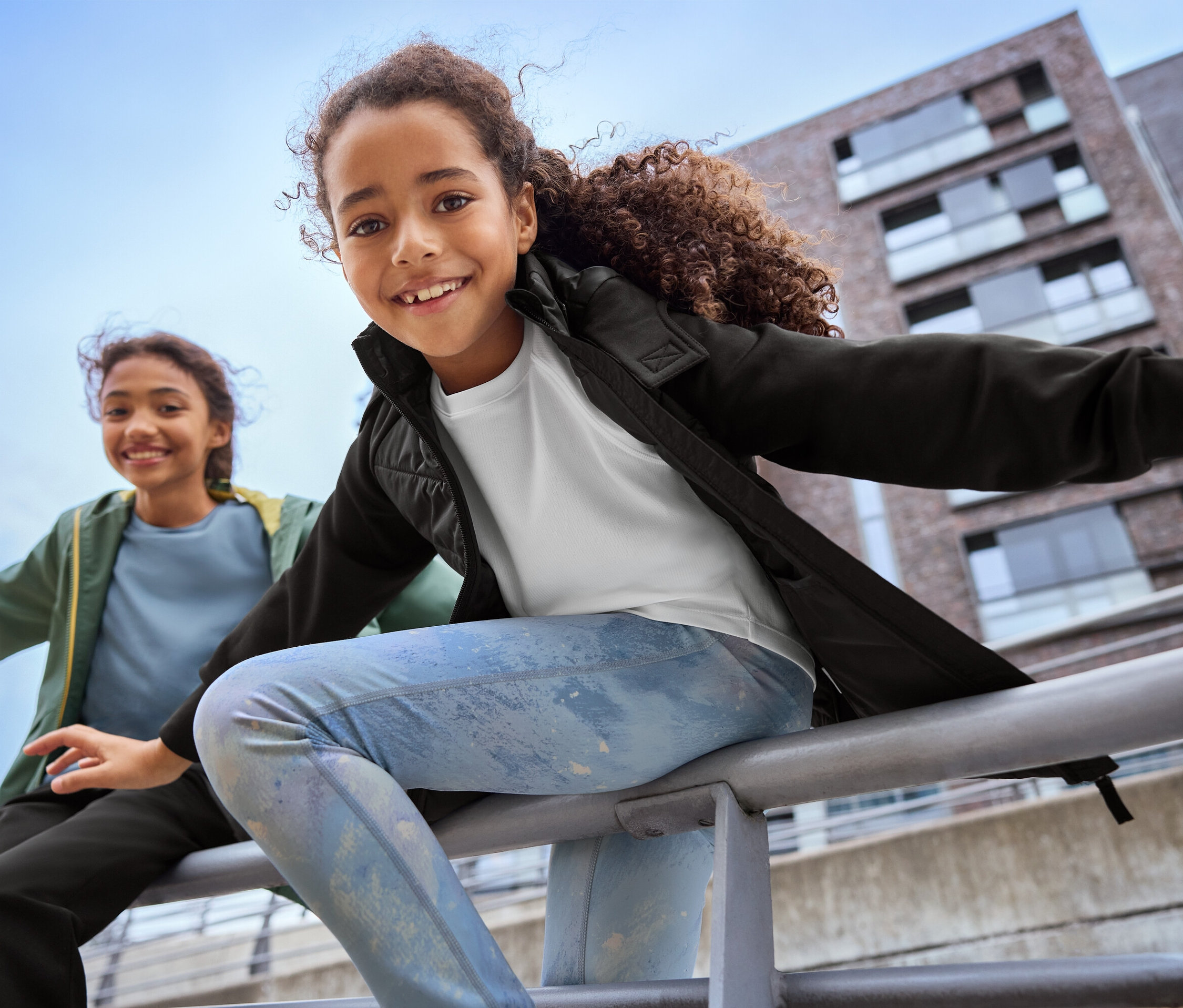 Thumbnail - Tchibo - 2 Kinder-Sportshirts - Herren - Gr. 158/164 - schwarz