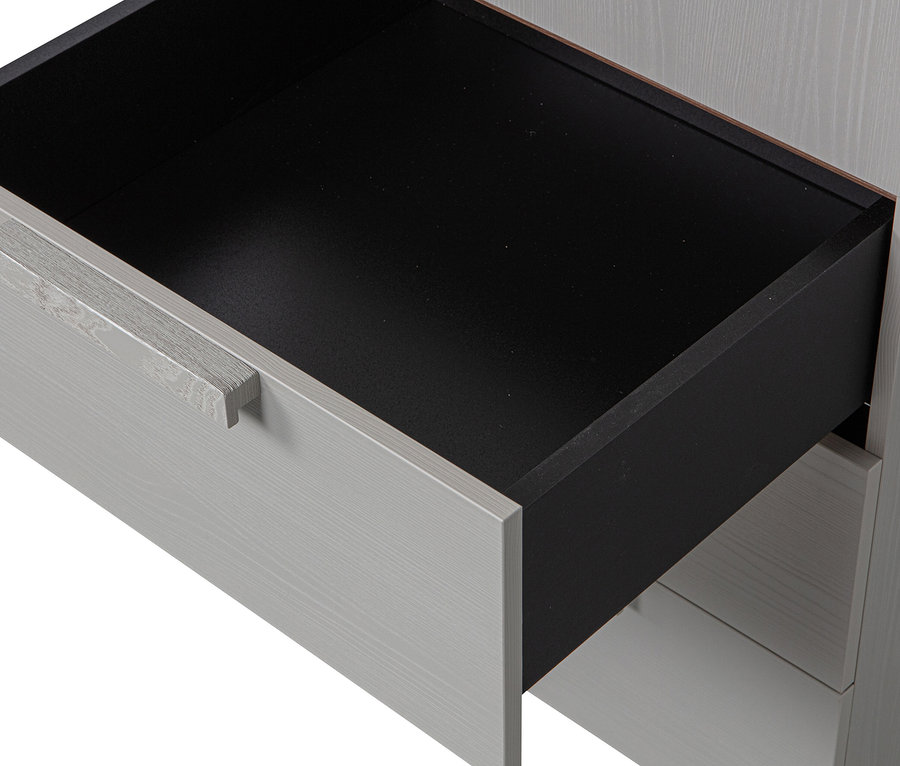 Detail einer geöffneten Schublade des Woood Schrank »Rens«.