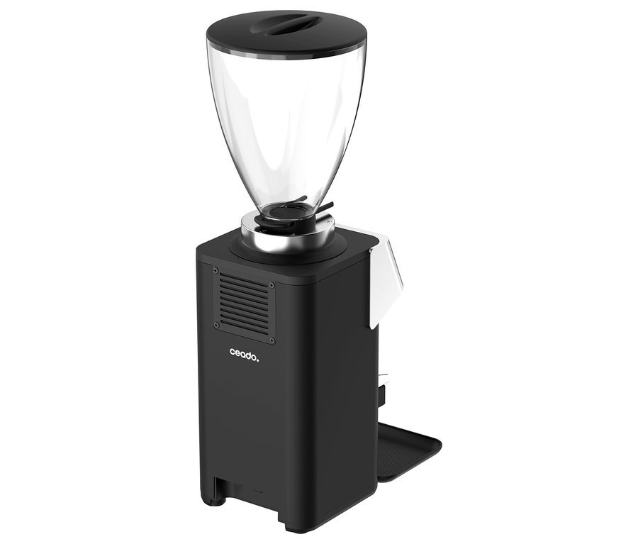 Eine schwarze Ceado Kaffeemühle steht auf einer weißen Oberfläche.