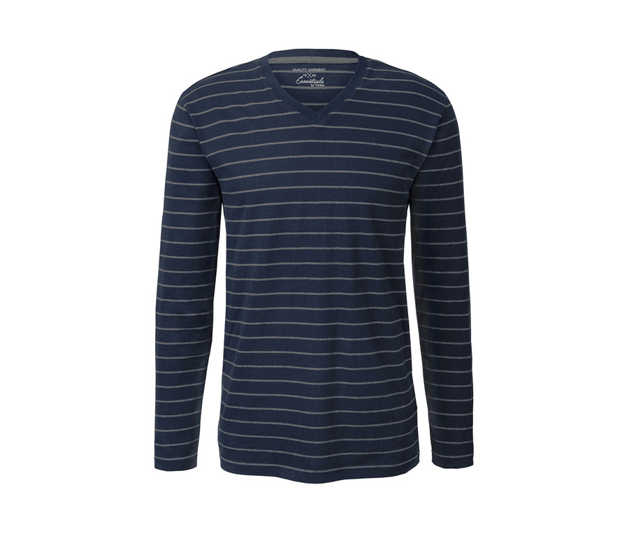 Ein blau gestreifter Pyjama mit langen Ärmeln.