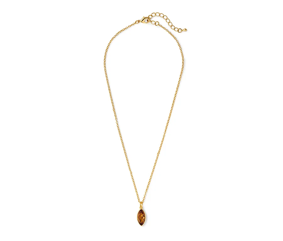 Goldene Kette mit einem braunen Navette-Kristall.