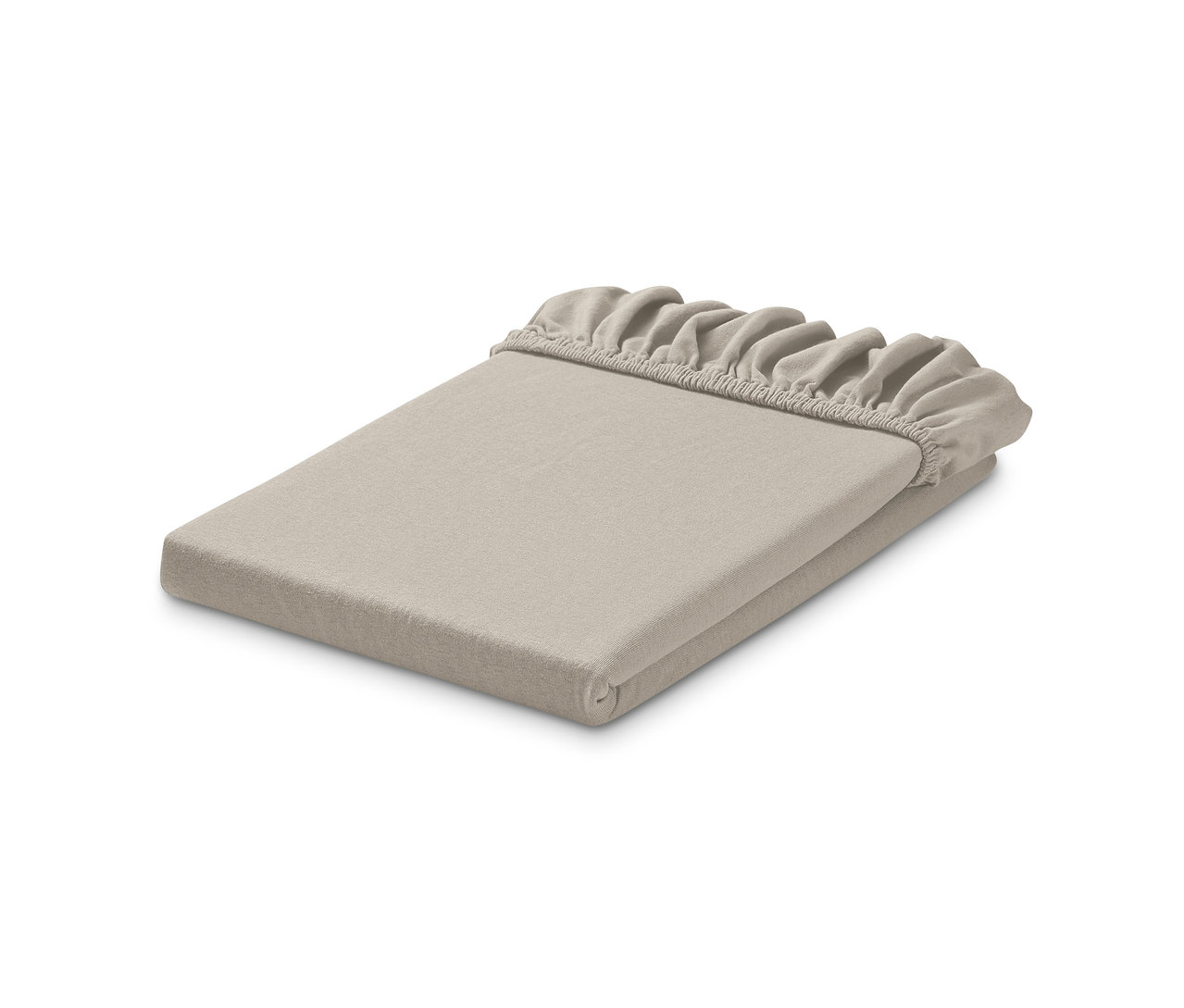 Ein beige Jersey-Spannbettlaken ordentlich zusammengefaltet.