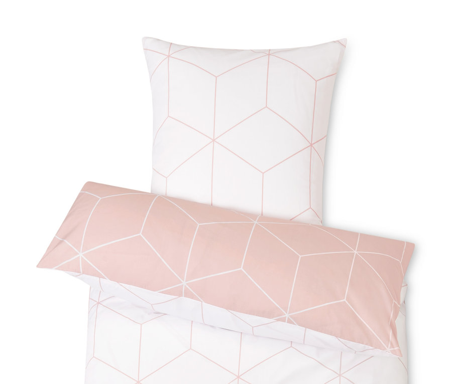 Eine weisse Bettwäsche mit geometrischem Muster und ein rosa Kissenbezug.