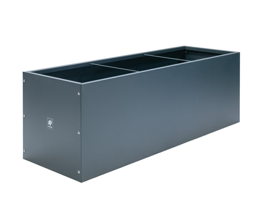 Anthrazitfarbener Herstera Garden Pflanzkasten, ca. 50 x 50 x 150 cm.