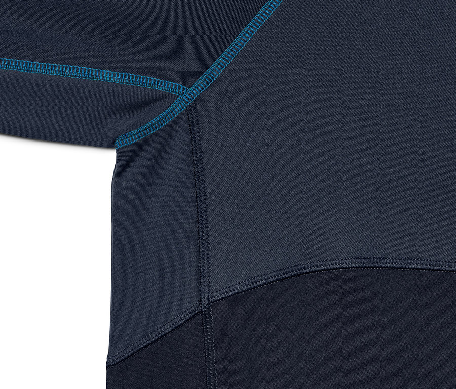 Detailansicht eines Thermo-Funktionsshirts.