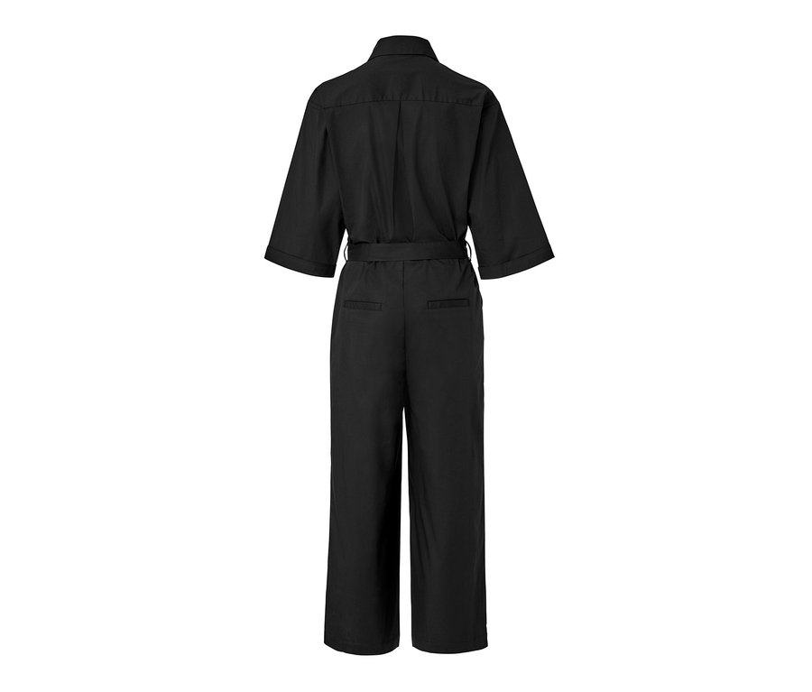 Schwarzer Popeline-Overall mit Gürtel.