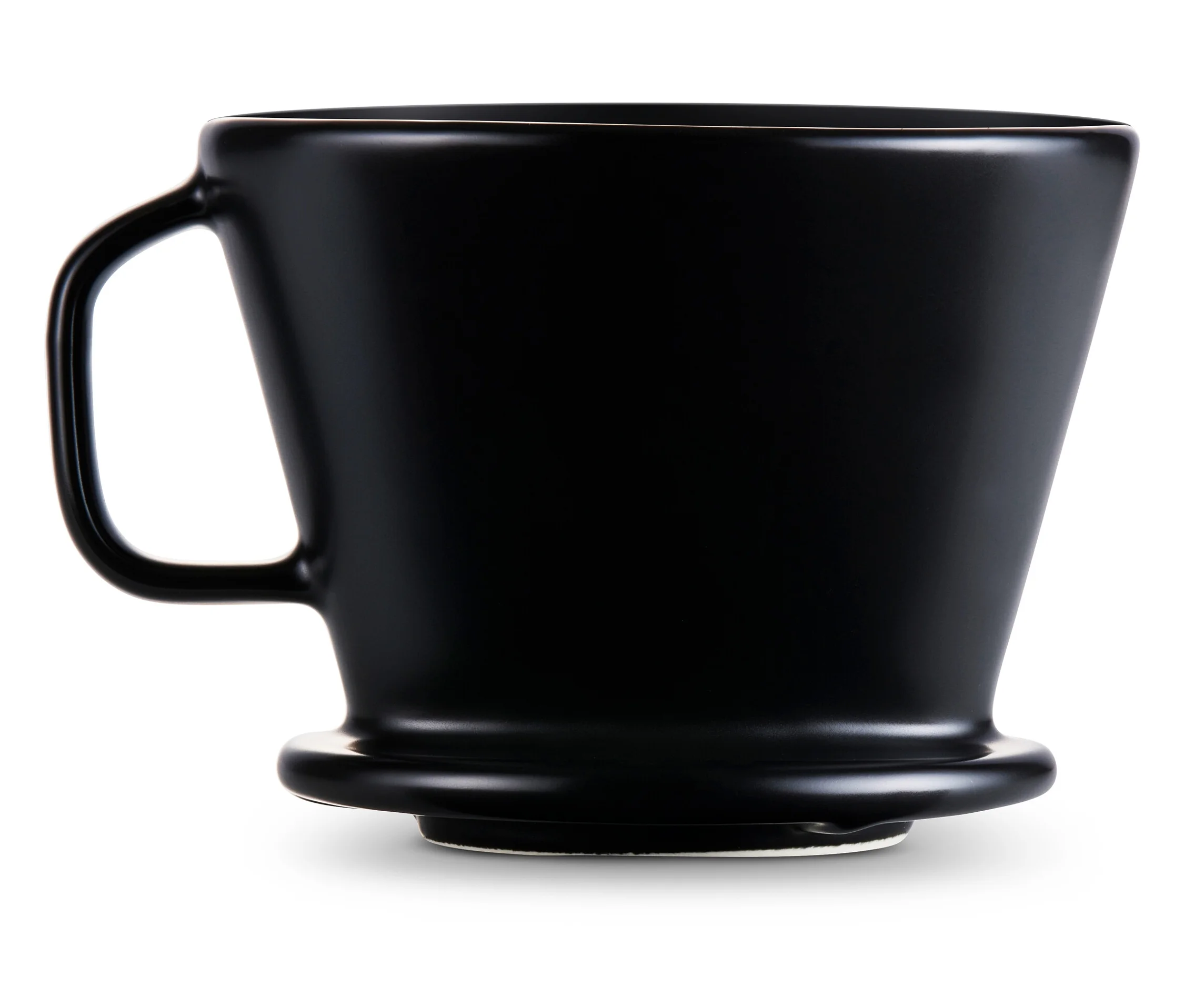 Kaffee günstig Kaufen-Tchibo - Kaffee Handfilter Gr. 2 - schwarz. Tchibo - Kaffee Handfilter Gr. 2 - schwarz <![CDATA[Kaffee Handfilter Gr. 2, schwarz Farbe: schwarz Material: Glasierte Keramik (Porzellan) Maße: Ø Filteröffnung und Filterboden ca. 10 cm Anzahl Tassen: ca. 4 Ta