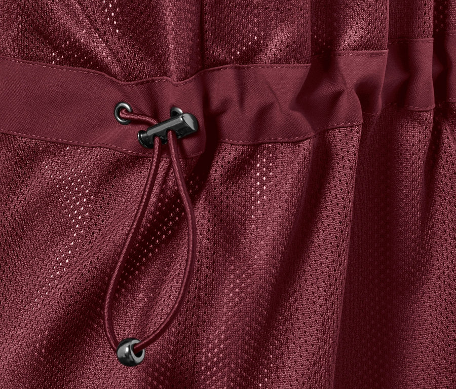 Detailansicht eines roten 3-in-1-Outdoormantels mit Weste und Kordelzug.