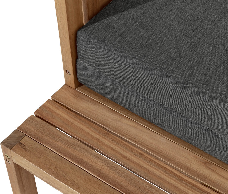 Detailaufnahme einer flexiblen Lounge-Ecke »Tinus« mit ausziehbaren Fußlehnen.