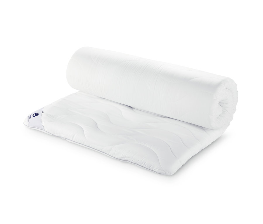 Gerollter irisette® greenline Matratzentopper, ca. 140 x 200 cm.