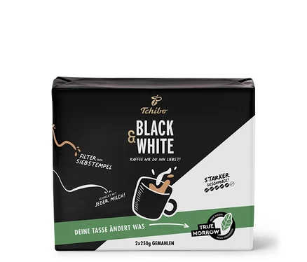 Eine Packung BLACK & WHITE gemahlener Kaffee, 500 g.
