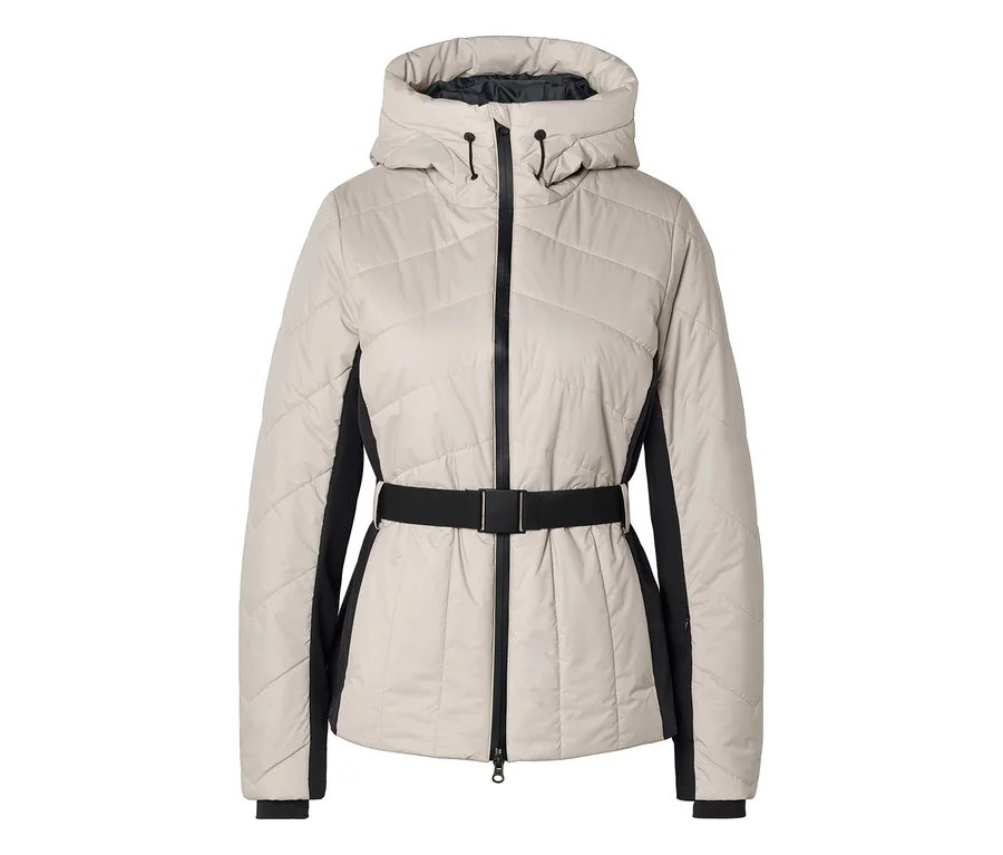 Helle, gesteppte Jacke in Beige mit Kapuze, schwarzem Reißverschluss, schwarzem Gürtel und schwarzen Seitenpartien.