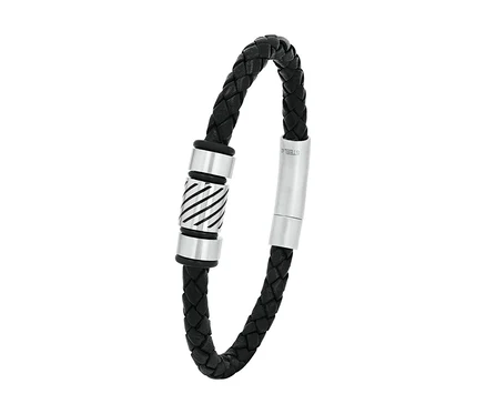 Schwarzes geflochtenes Lederarmband mit silberfarbenen Akzenten.