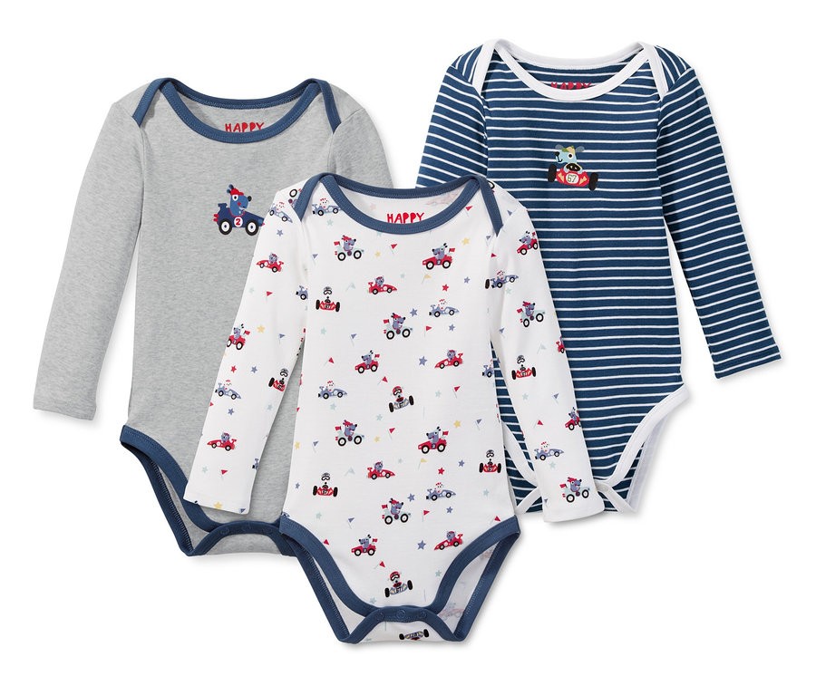 Drei langärmlige Bodys mit Autoaufdruck.