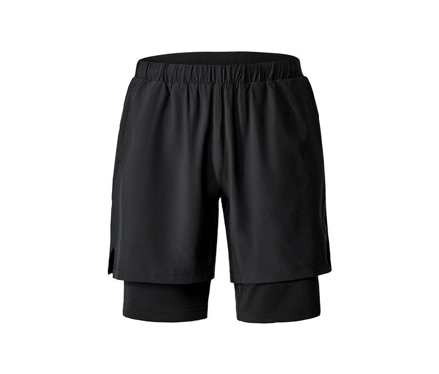 Schwarze Sportshorts.