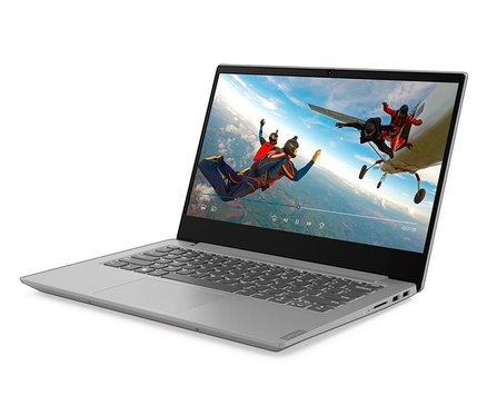 Graues Lenovo-Notebook »S340-14API« mit Bildschirm, der zwei Fallschirmspringer zeigt.