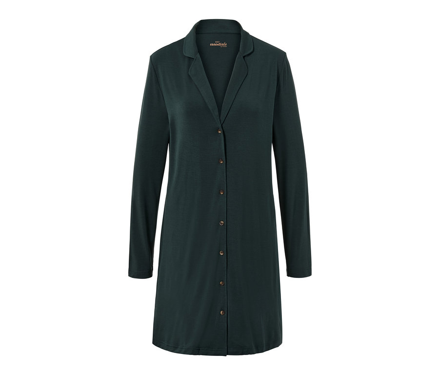 Ein Nachthemd in Dunkelgrün mit langen Ärmeln und Knöpfen.