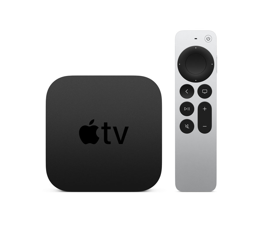 Schwarzes Apple TV 4K 2021, 32GB und silberne Fernbedienung.