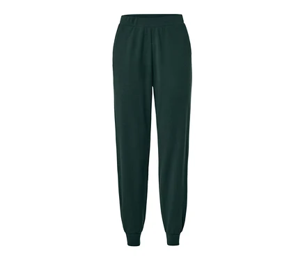 Eine dunkelgrüne Homewear-Hose im Modal-Seide-Mix.