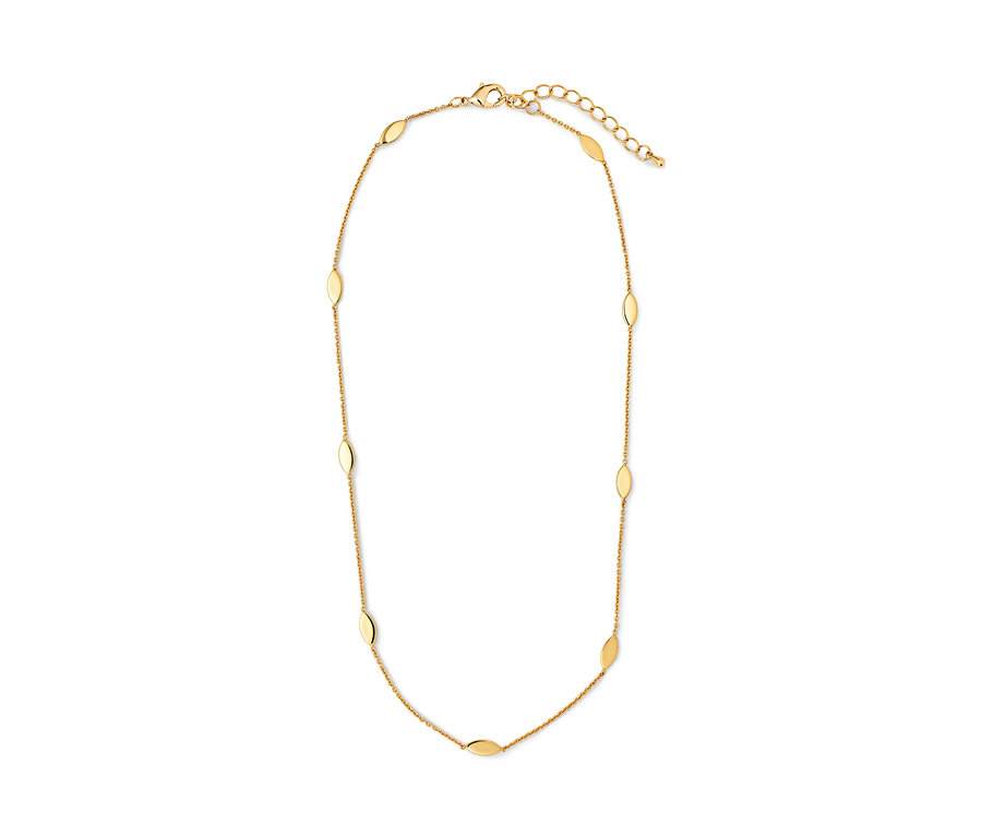 Goldene Kette mit Navettes auf weissem Hintergrund.