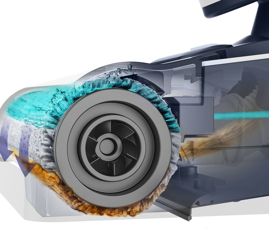 Detailansicht der Reinigungsrolle des Tineco Floor One S3 Extreme Nass-Trockensaugers mit Wasser und Schmutz.