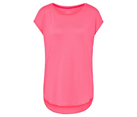 Detail eines Damen T-Shirts in Pink mit kurzen Ärmeln.