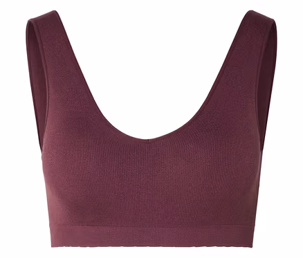 Ein burgunderrotes, geripptes Sport-Bustier mit V-Ausschnitt ist vor einem weißen Hintergrund zu sehen.