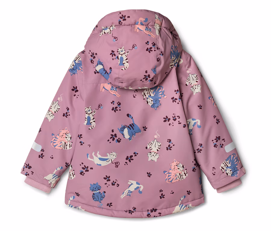 Rosa Jacke mit Kapuze, bedeckt mit Katzen und Tatzenabdrücken.
