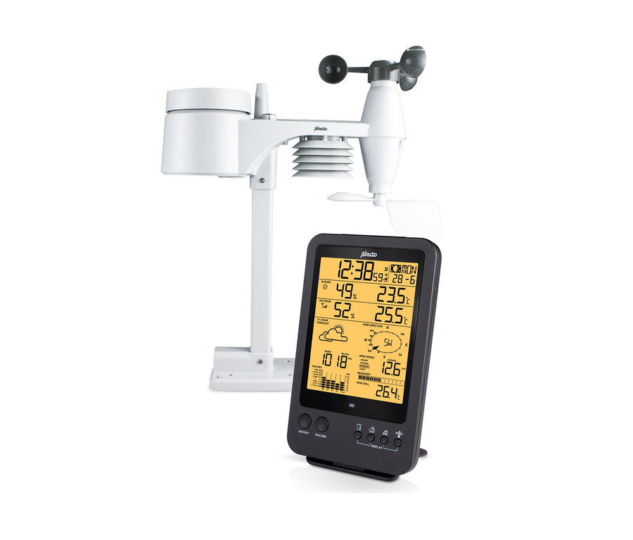Detailansicht einer Alecto-Wetterstation »WS-4700« mit Funksensor und Digitalanzeige, die Temperatur, Luftfeuchtigkeit und Wettervorhersage anzeigt.