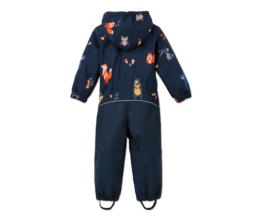 Dunkelblauer Softshell-Einteiler mit Alloverprint aus Füchsen, Bären und Eulen.