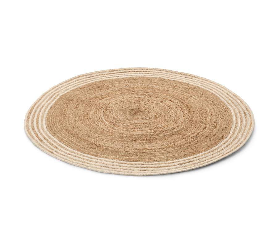 Ovaler Jute-Teppich mit cremefarbenen Streifen am Rand.