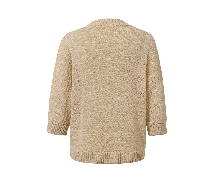 Rückansicht eines beigen sommerlichen Strickpullovers aus Bändchengarn mit Dreiviertelärmeln.