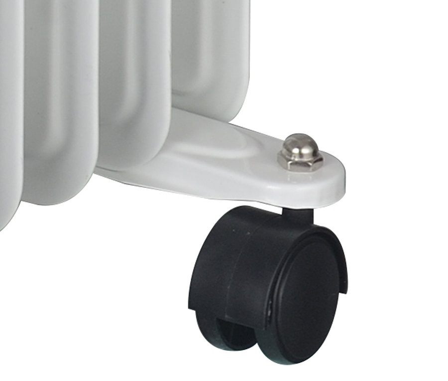 Detail eines weißen Ölheizgeräts »99405« mit schwarzem Rad.