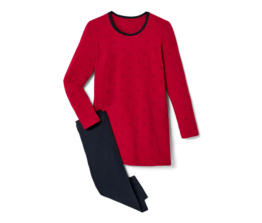 Ein rotes Kinder-Nachthemd mit langen Ärmeln und eine marineblaue 3/4-Leggings.