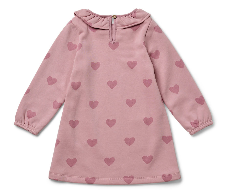Rosa Kleid mit langen Ärmeln und Herzmuster.