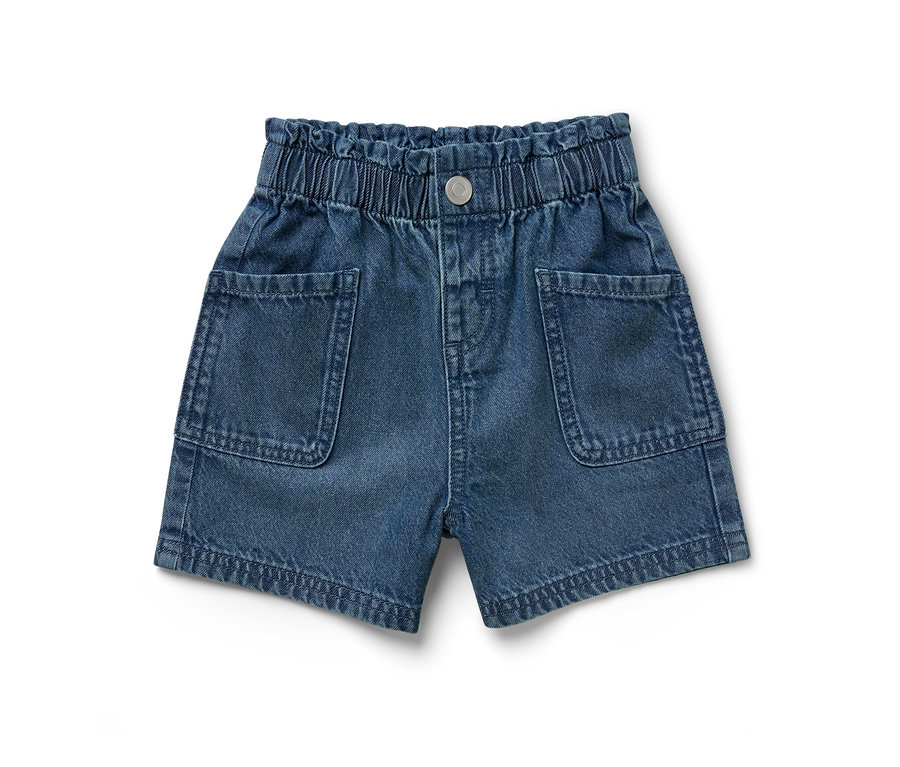Kinder-Jeansshorts mit Gummibund und Taschen.