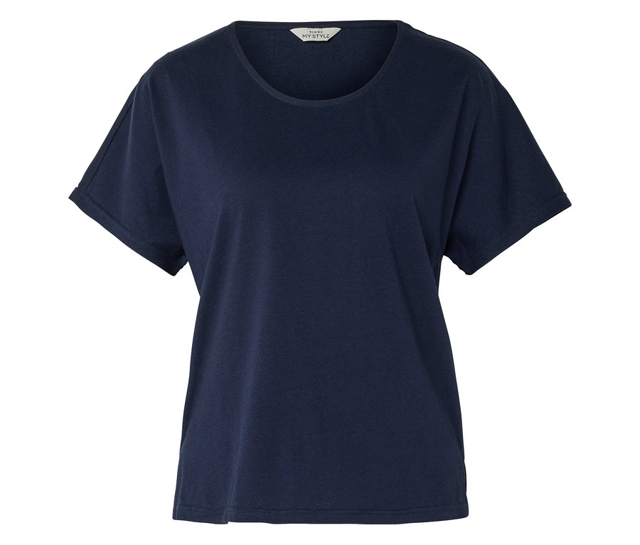 Dunkelblaues Shirt aus Leinenmix mit kurzen Ärmeln und Rundhalsausschnitt, flach liegend vor weißem Hintergrund.