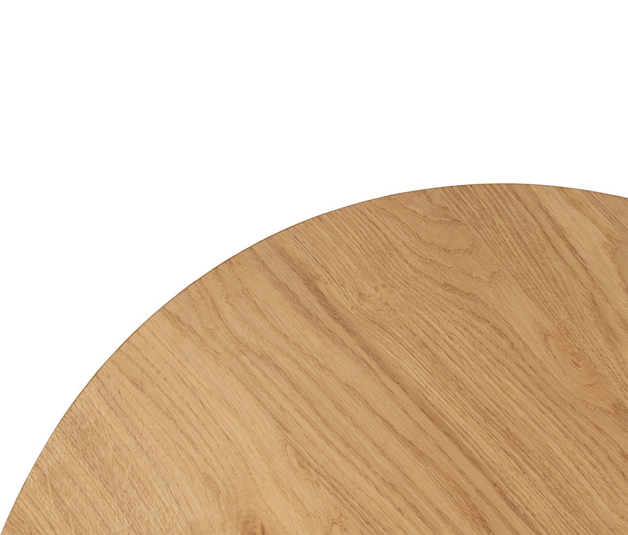 Detailansicht einer runden Tischplatte aus hellem Holz.