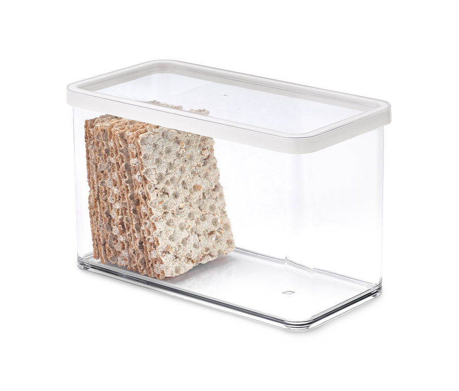 Knäckebrot liegt in einer Knäckebrot-Frischebox.