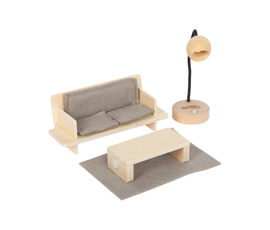 small foot Puppenhausmöbel-Set: helles Holzsofa mit grauen Filzkissen, Couchtisch, grauer Filzteppich und Stehlampe.