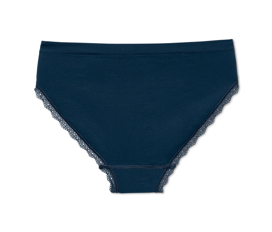 Nahaufnahme eines dunkelblauen Seamless-Slips mit Spitzenborte.