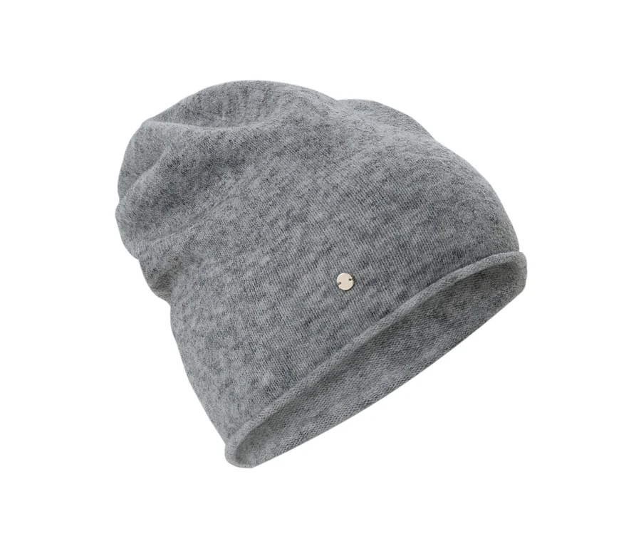 Grau melierte Feinstrick-Beanie.