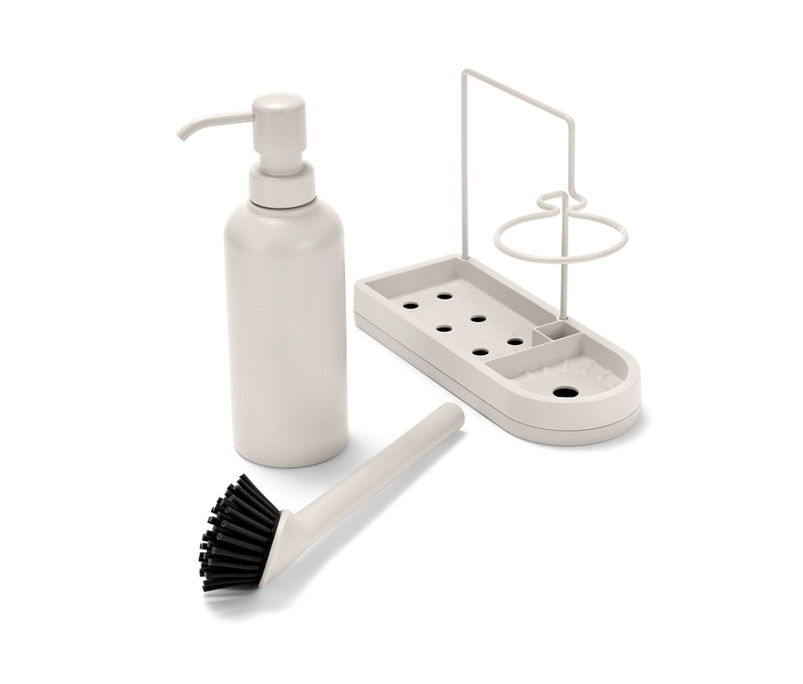 Ein beiger Spülbecken-Organizer, Seifenspender und eine Spülbürste auf einem weißen Hintergrund.