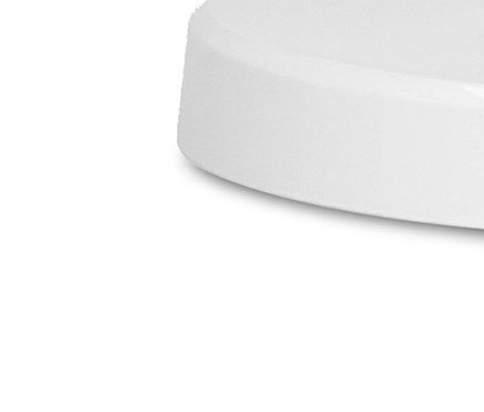 Weiße Alecto smarte WLAN-Kamera für den Innenbereich auf weißem Hintergrund.