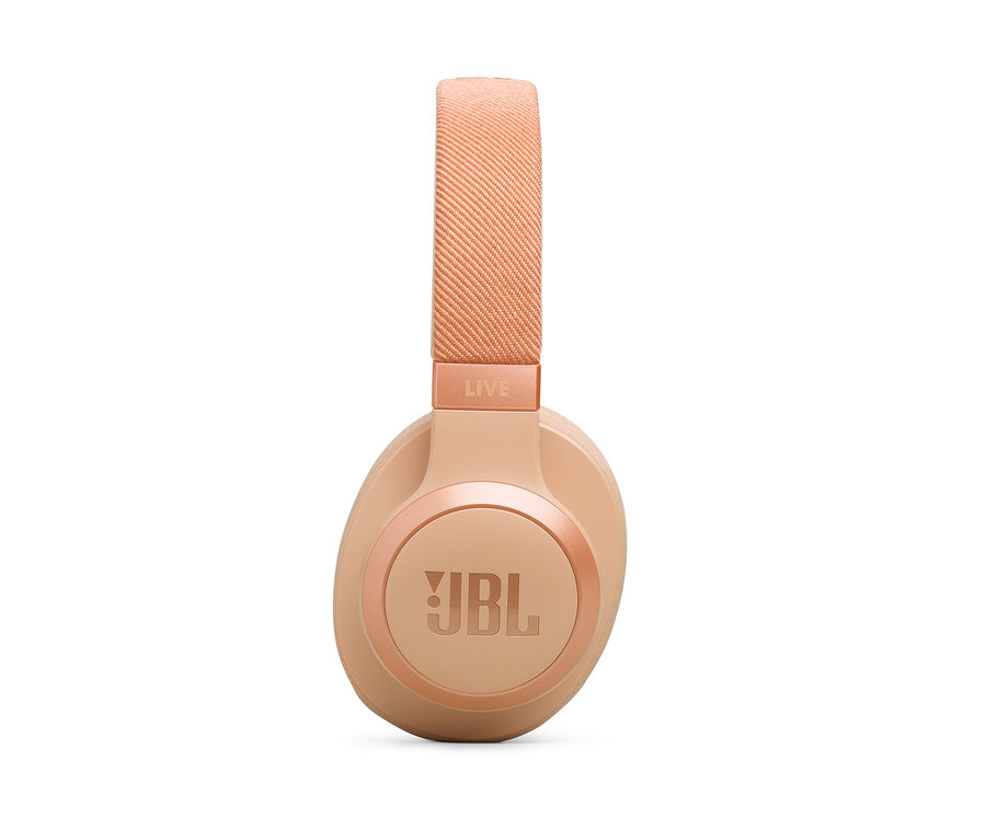 Detailaufnahme des JBL Kopfhörers Live 770 NC Over Ear, sandstein.